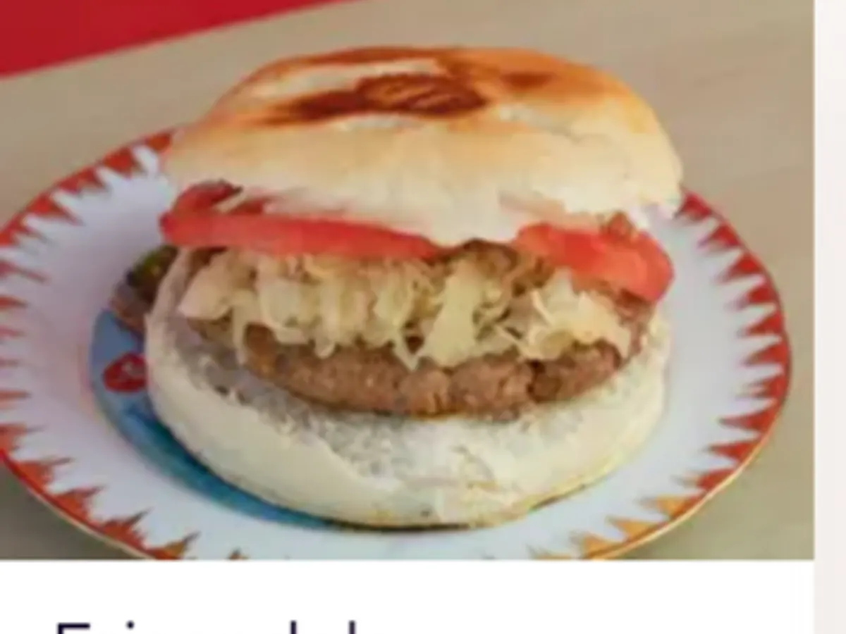Fricandela alemana, con chucrut, fricandela y lactomayo